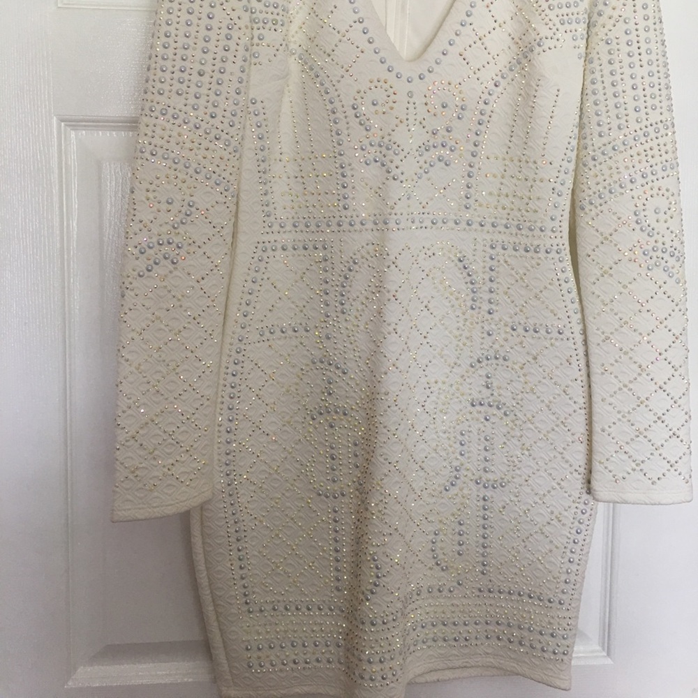 Dress - Picture 2 of 7